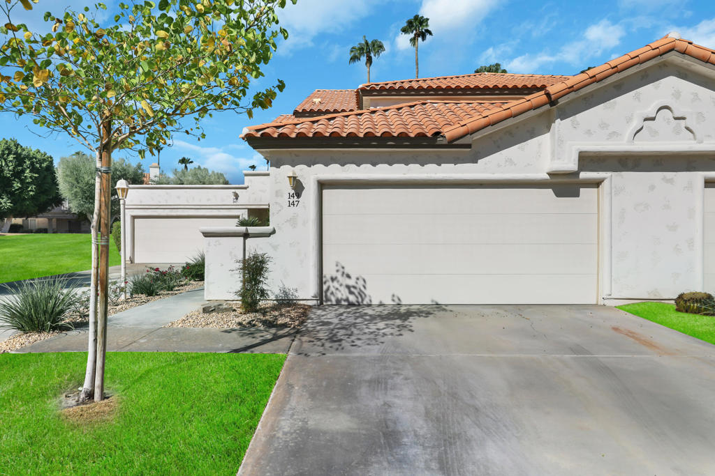 149 Desert Falls Drive E Property Photo 36