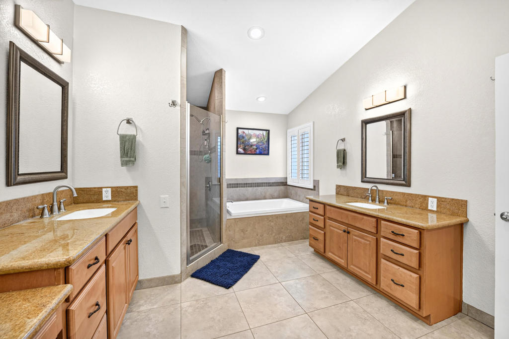 49070 Tango Court Property Photo 14