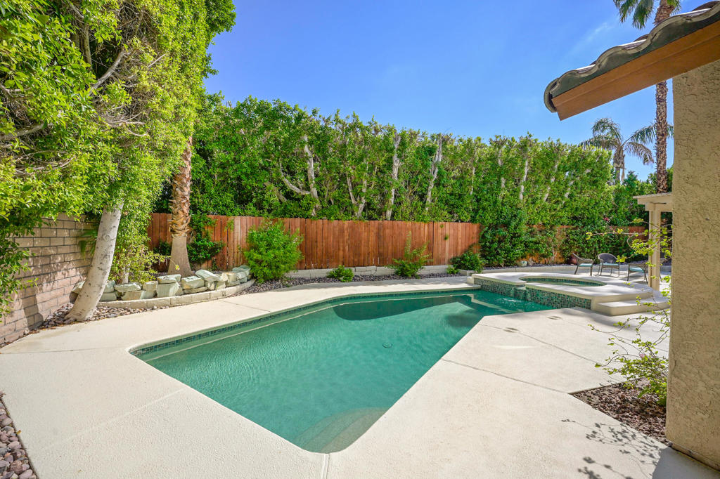 49070 Tango Court Property Photo 28