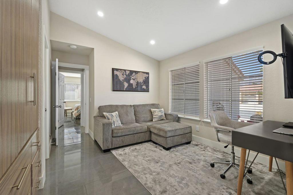 47190 Sand Sage Court Property Photo 14
