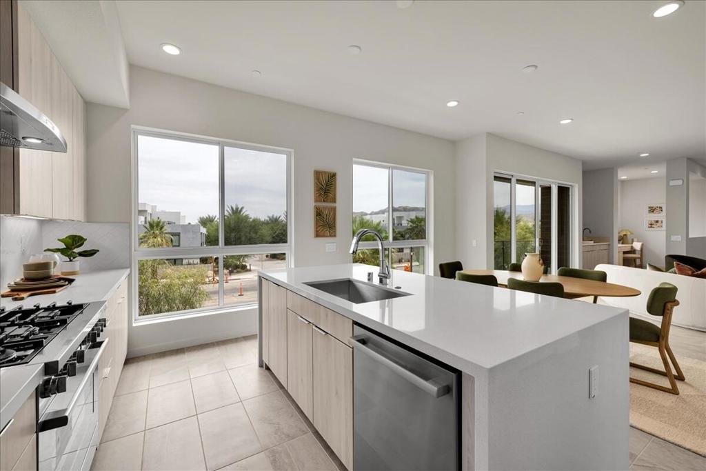 714 Obsidian Loop E Property Photo 11