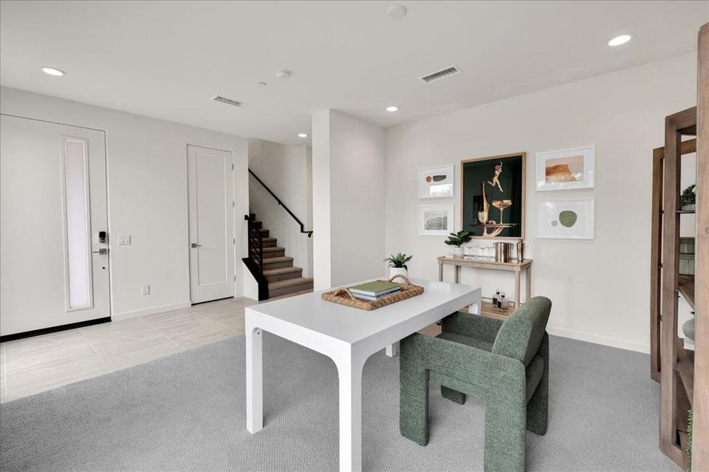 714 Obsidian Loop E Property Photo 31
