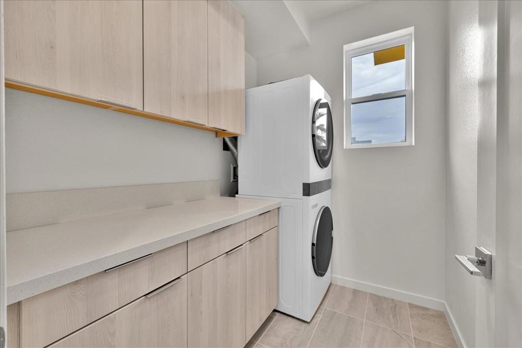 714 Obsidian Loop E Property Photo 34