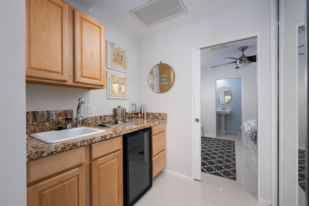 590 N Plaza Amigo Property Photo 43