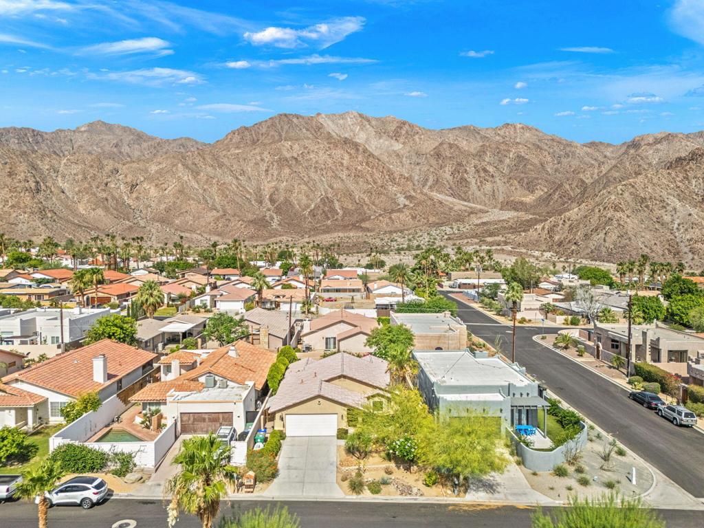 53045 Avenida Alvarado Property Photo 6