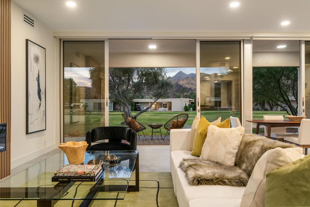 172 Desert Lakes Drive Property Photo 4