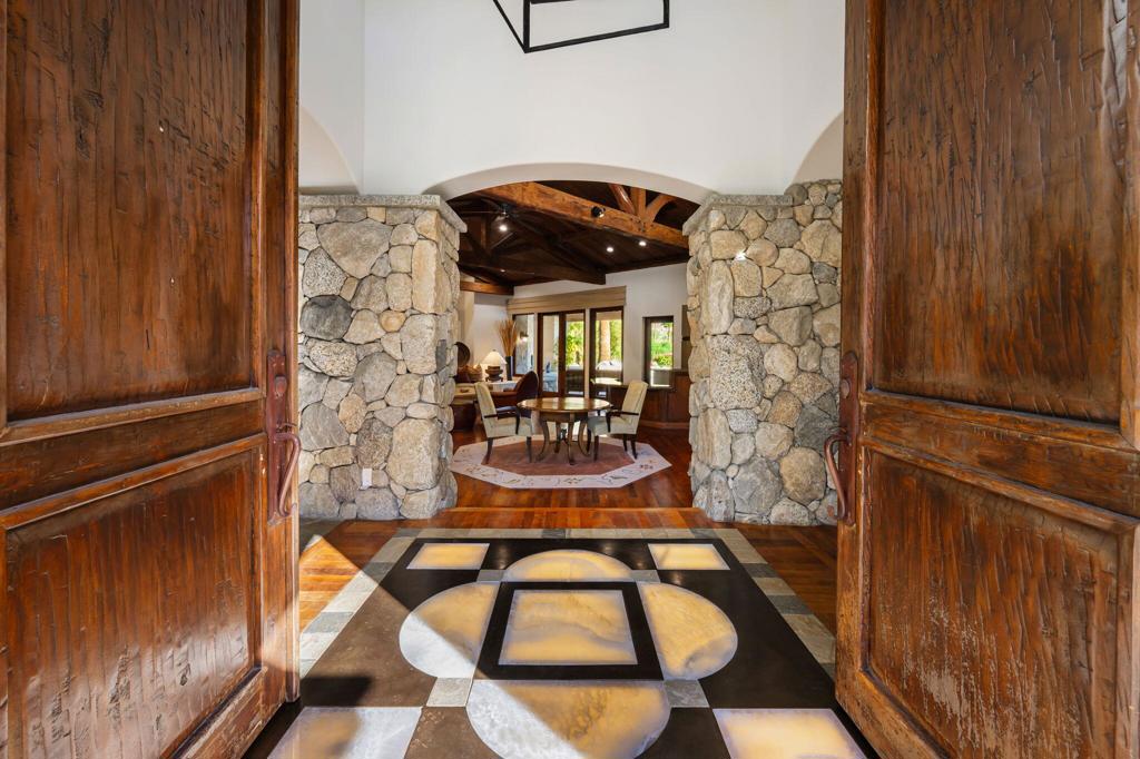 53240 Del Gato Drive Property Photo 8