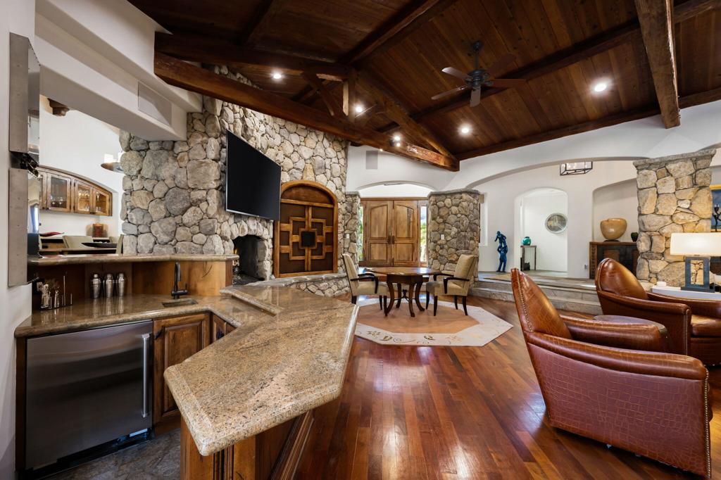 53240 Del Gato Drive Property Photo 15