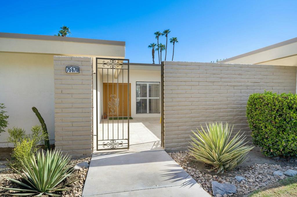 75670 Calle Del Sur Property Photo 3
