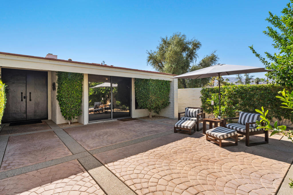 44830 Del Dios Circle Property Photo 3