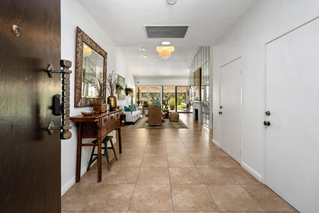 44830 Del Dios Circle Property Photo 5