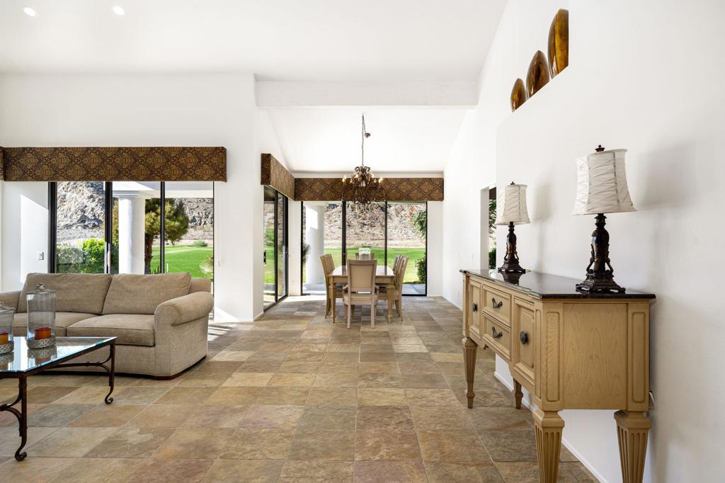 54745 Riviera Property Photo 16
