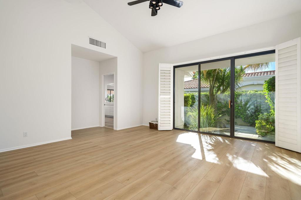 54745 Riviera Property Photo 31