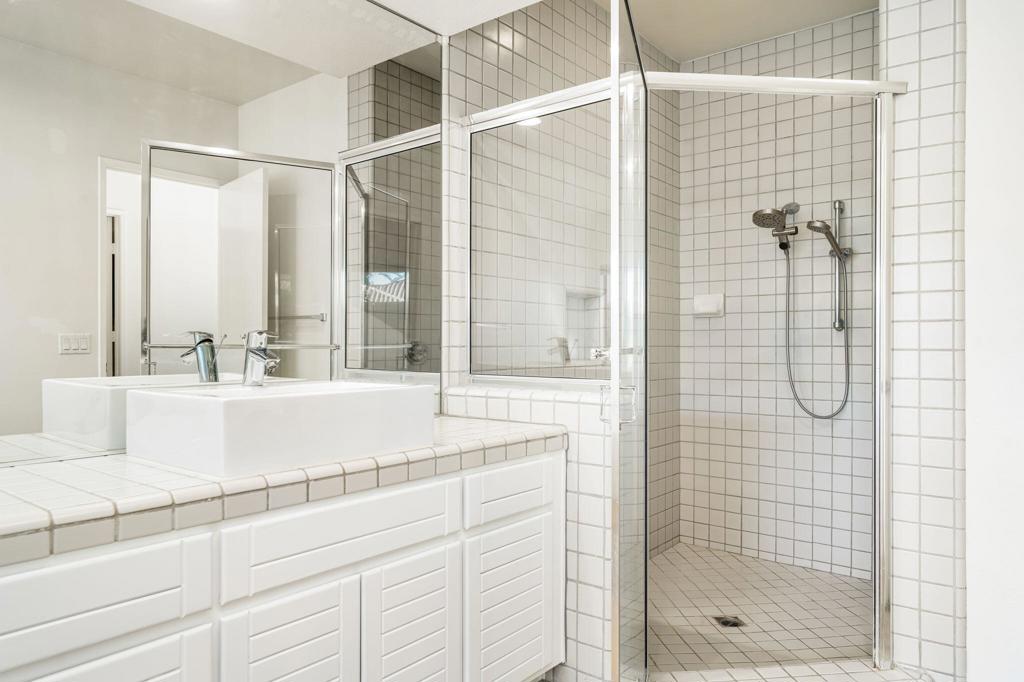 54745 Riviera Property Photo 32