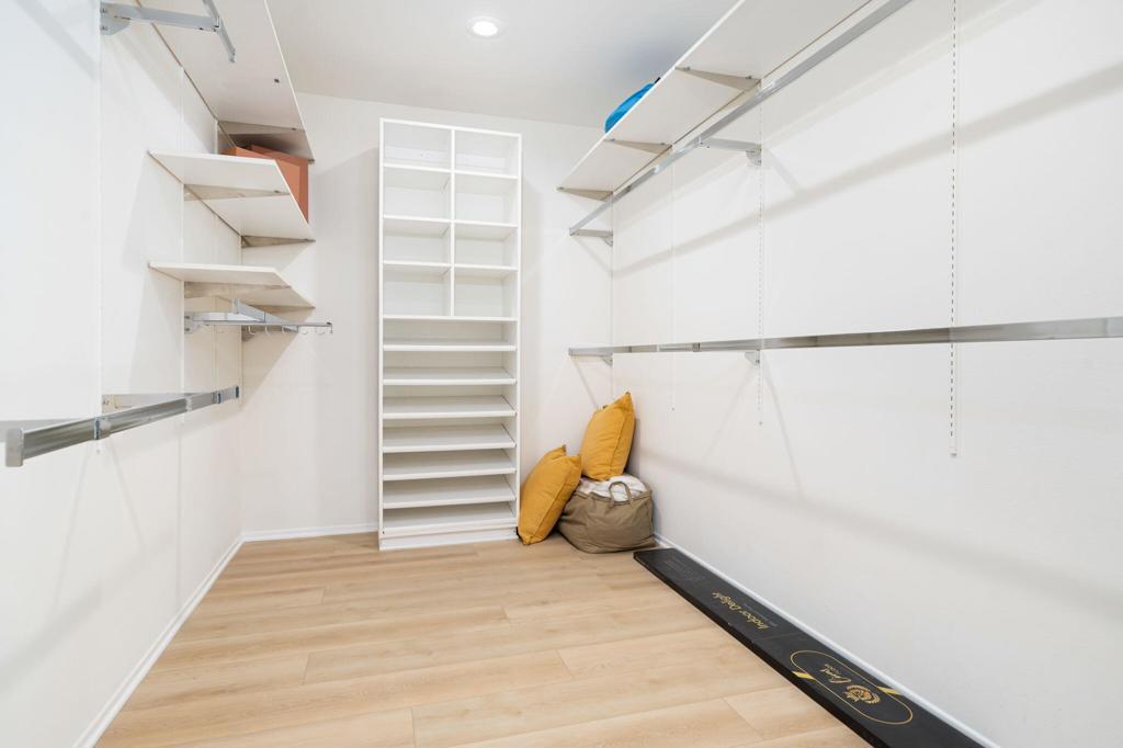 54745 Riviera Property Photo 34