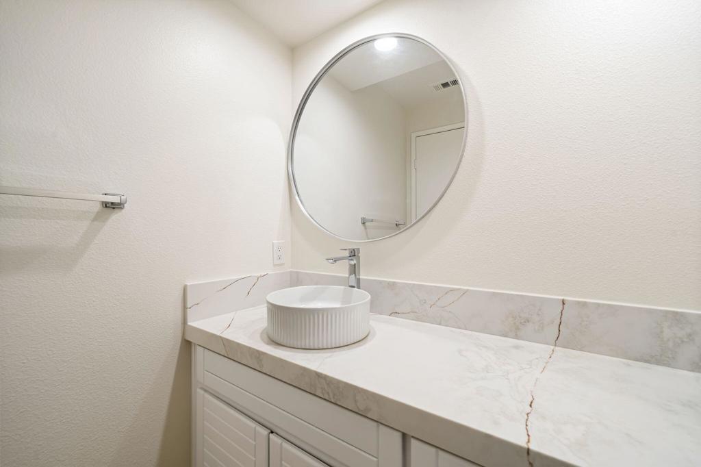 54745 Riviera Property Photo 40