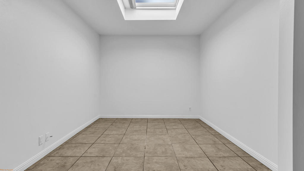1000 Saint Thomas Circle Property Photo 12
