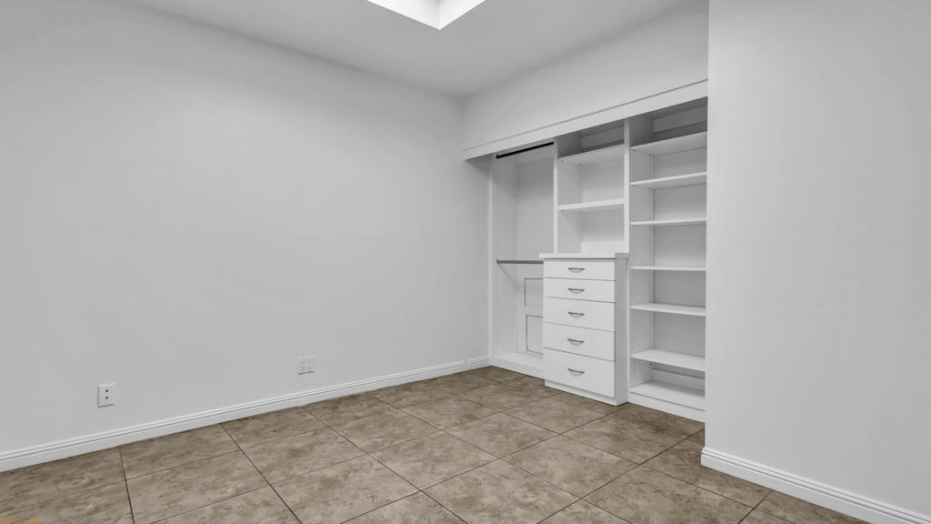 1000 Saint Thomas Circle Property Photo 13