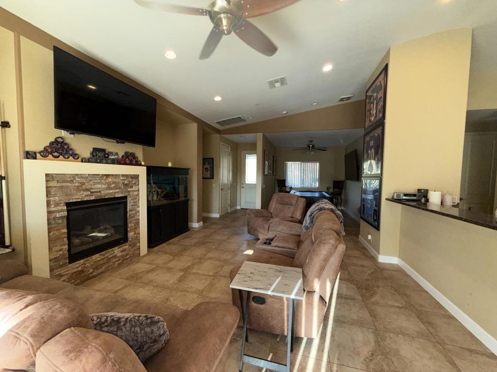 9371 Brookline Avenue Property Photo 14