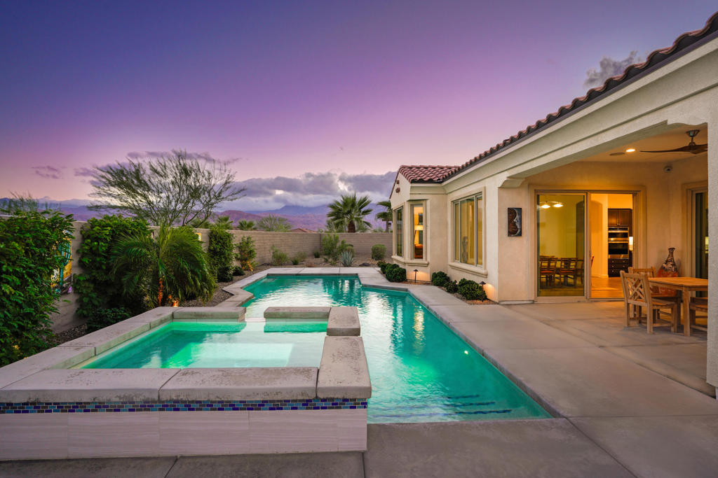 16 Cuvee Property Photo 1
