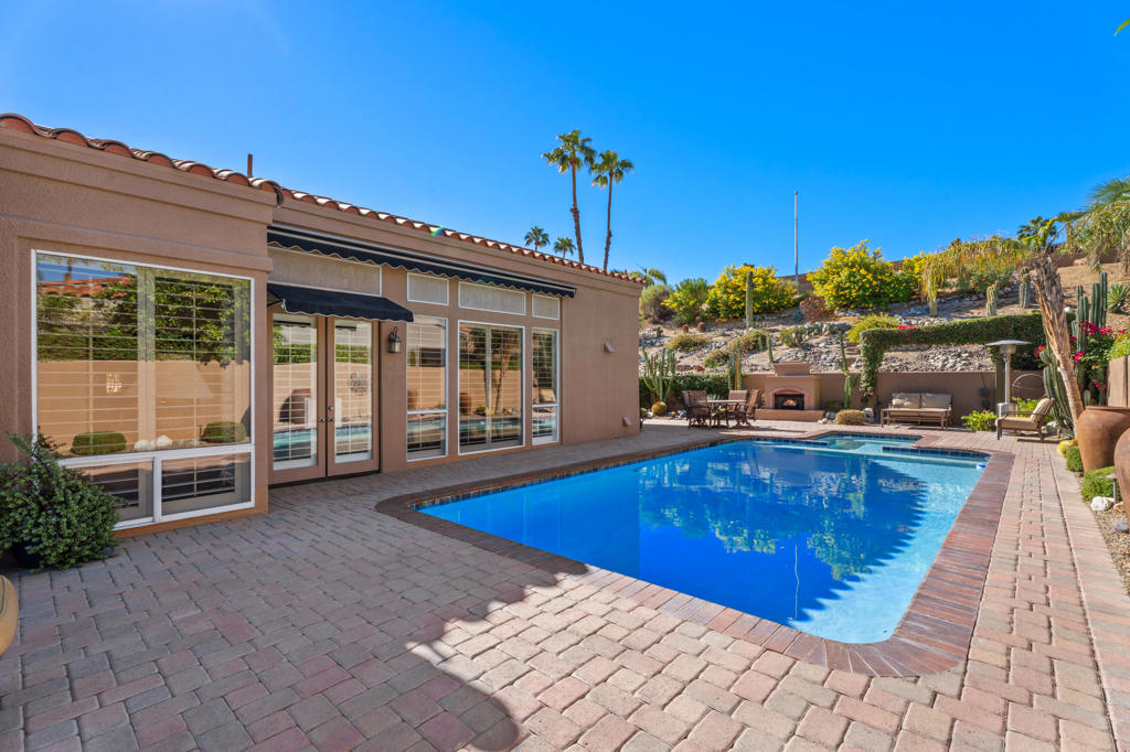 73129 Monterra Circle N Property Photo 4