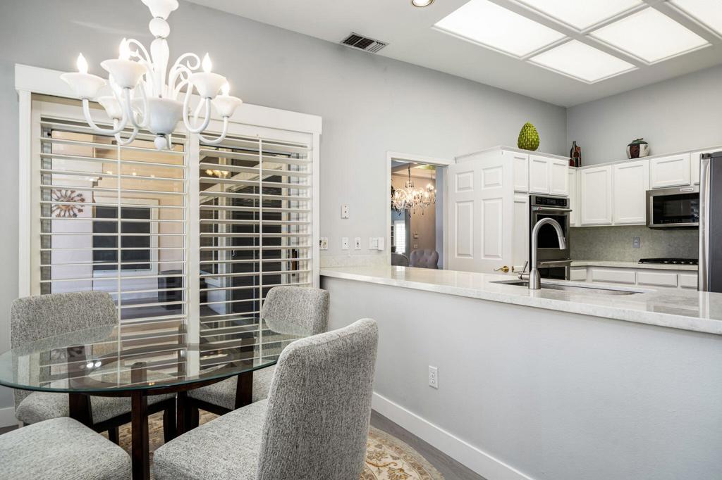 38599 Clear Sky Way Property Photo 6