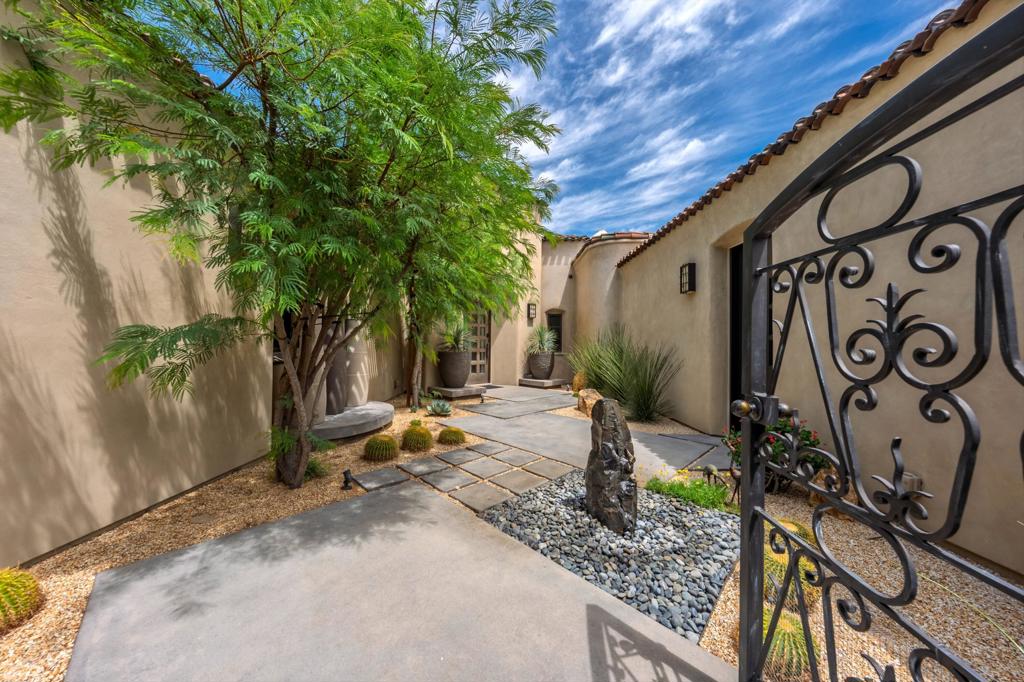 72328 Bajada Trail Property Photo 13