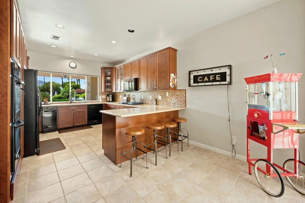 138 Lake Shore Drive Property Photo 6