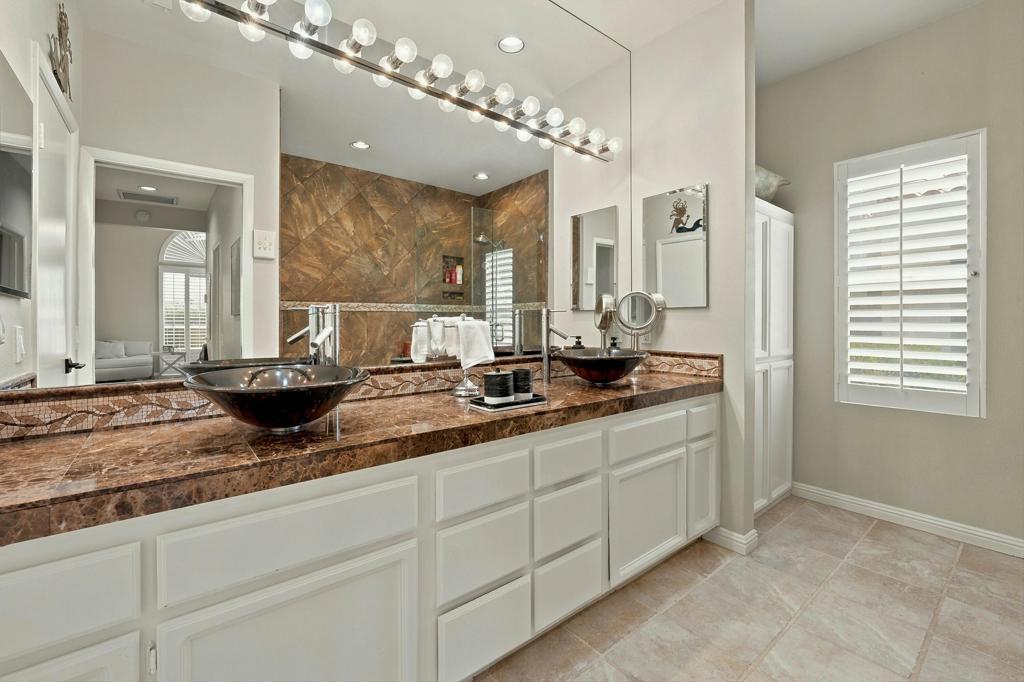 138 Lake Shore Drive Property Photo 17