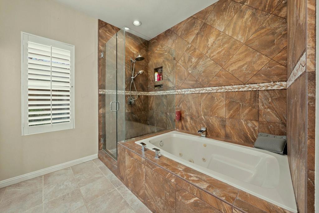 138 Lake Shore Drive Property Photo 18