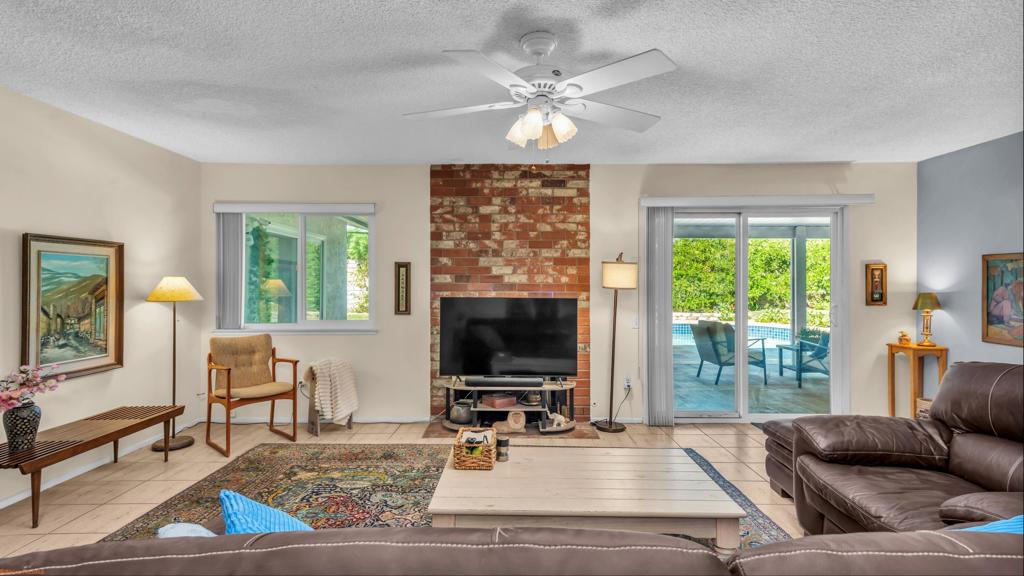 69310 Nilda Drive Property Photo 2