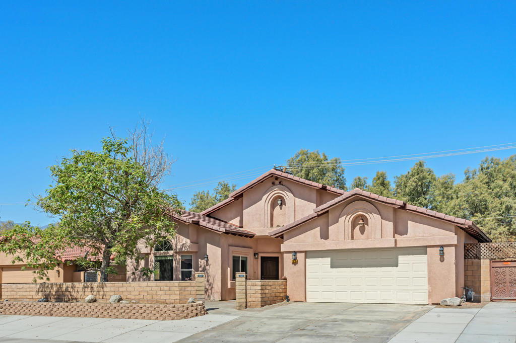 27325 Ventura Drive Property Photo 2