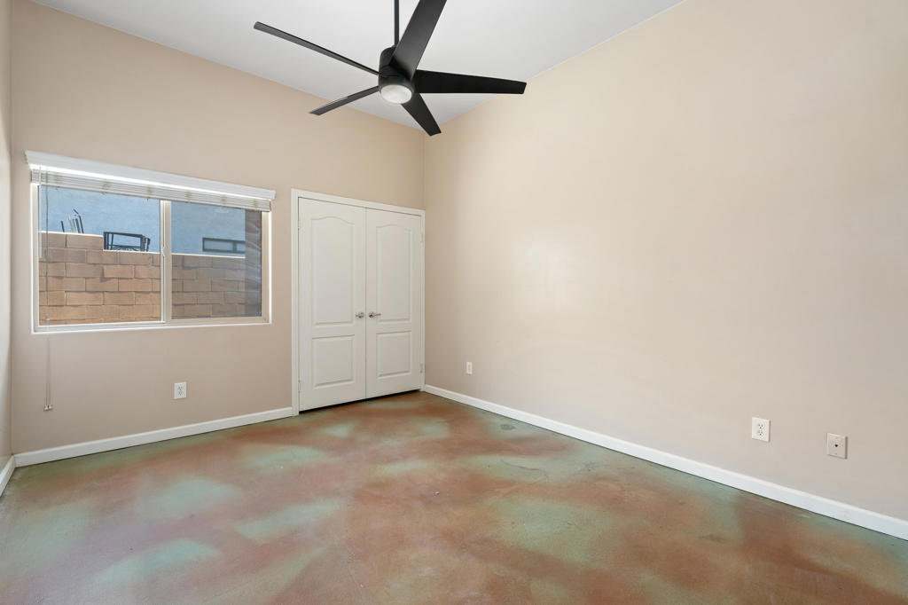 27325 Ventura Drive Property Photo 15
