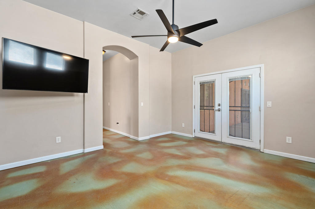 27325 Ventura Drive Property Photo 19