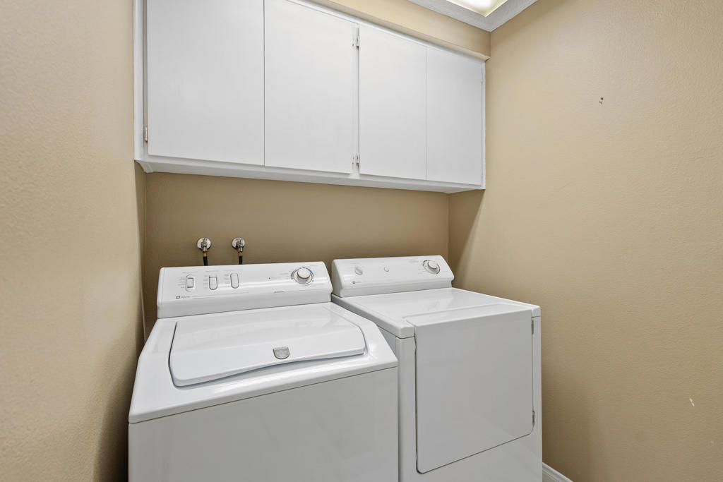308 Vista Royale Drive Property Photo 9