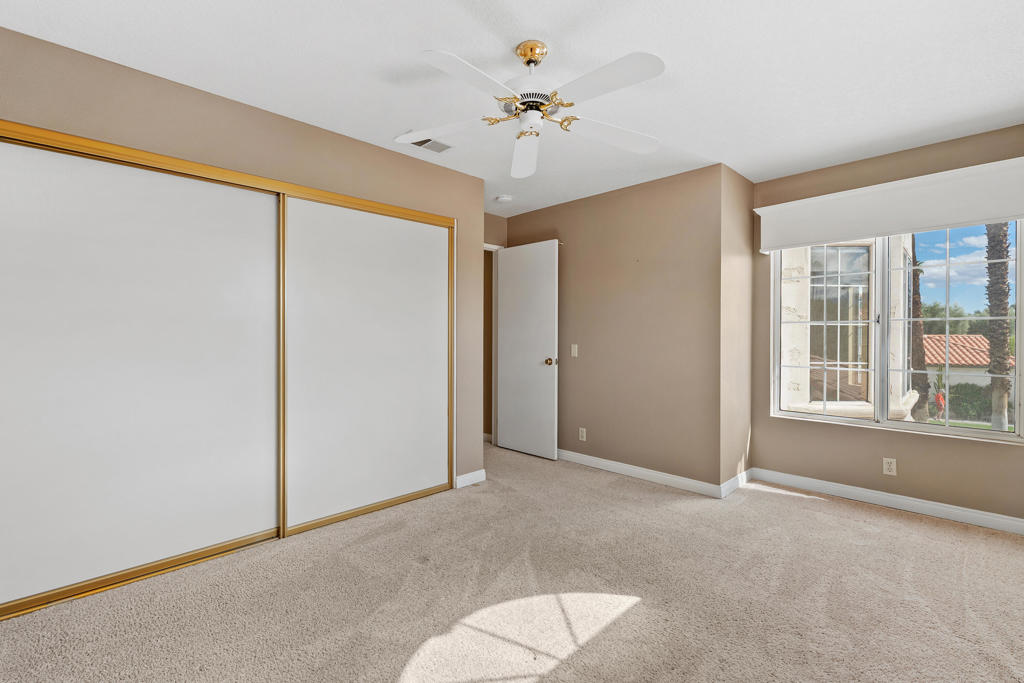 308 Vista Royale Drive Property Photo 10