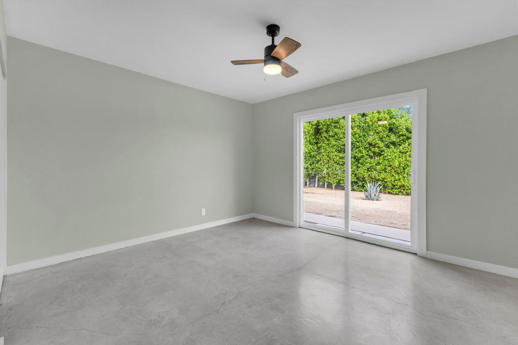 3967 E Sunny Dunes Road Property Photo 32