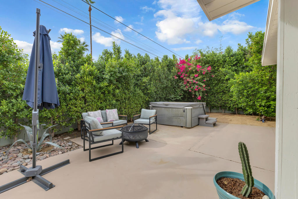3967 E Sunny Dunes Road Property Photo 42