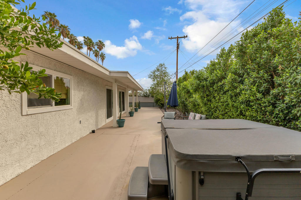 3967 E Sunny Dunes Road Property Photo 44