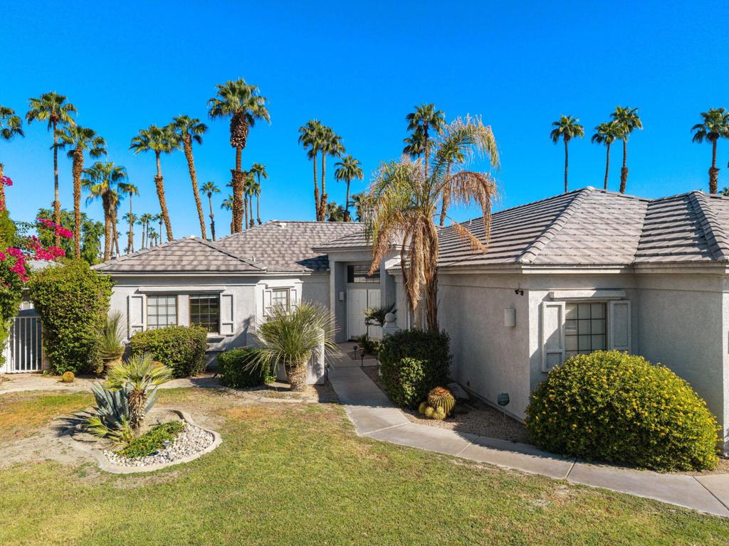 18 Belmonte Drive Property Photo 4