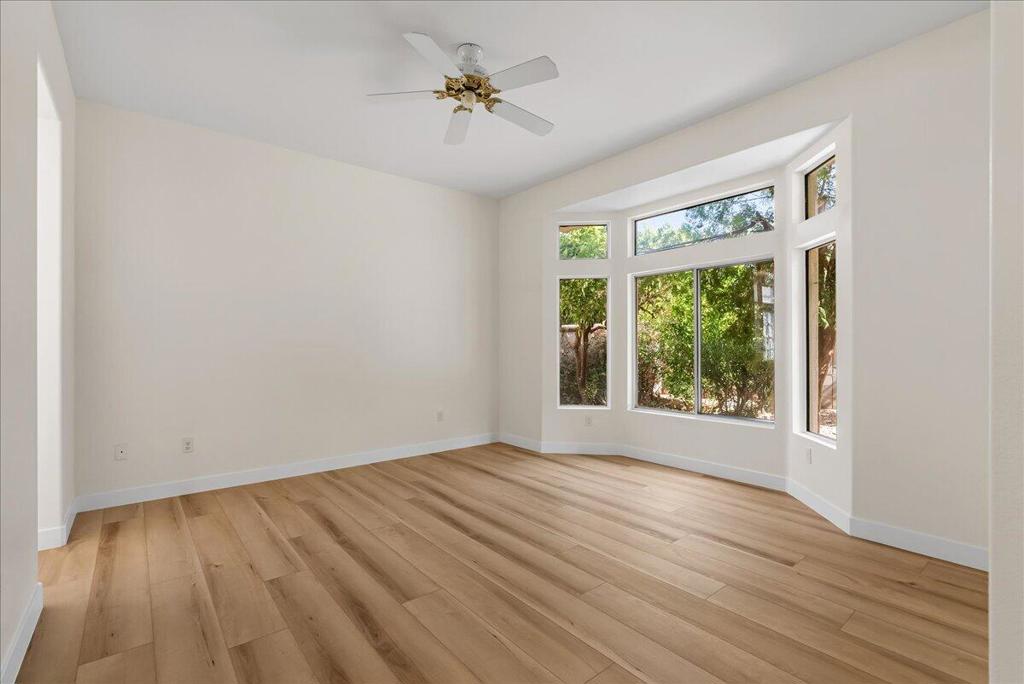 38482 Fallbrook Avenue Property Photo 22