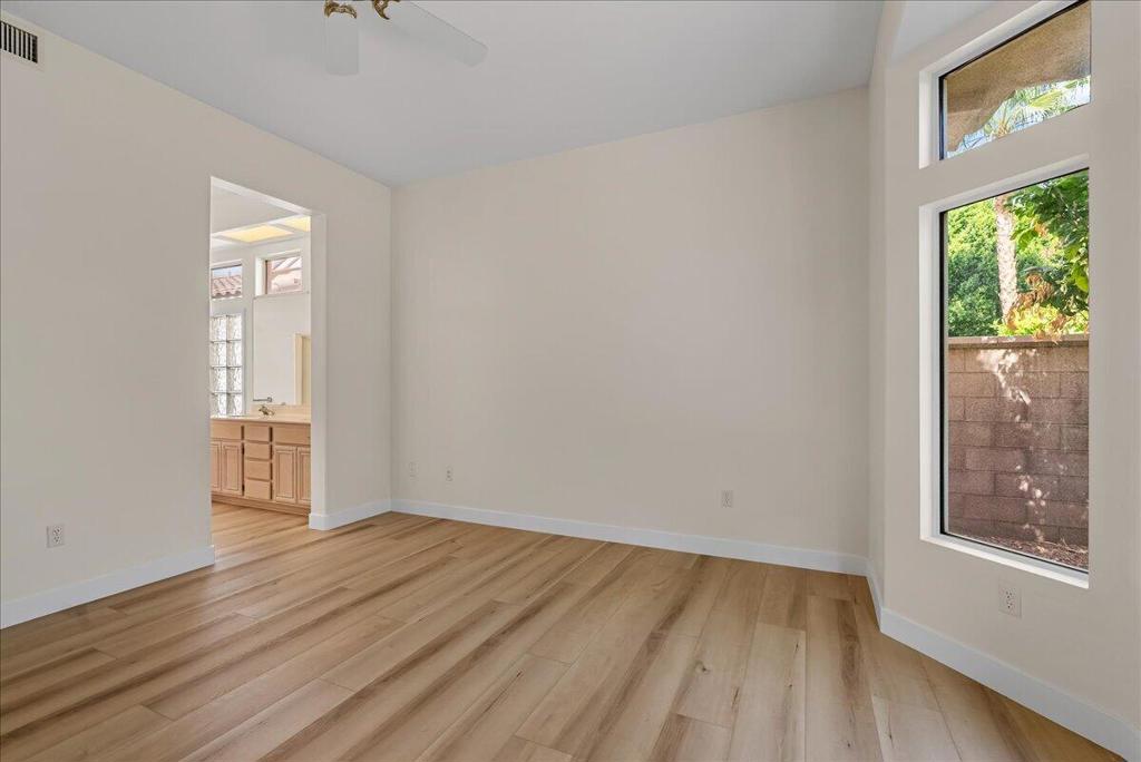 38482 Fallbrook Avenue Property Photo 23