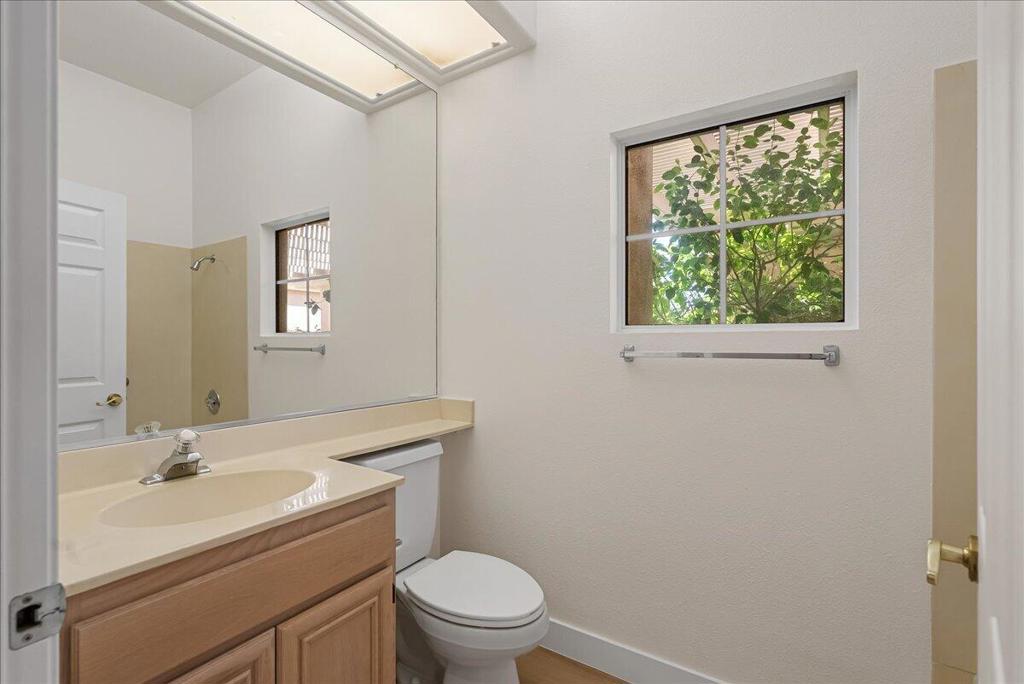 38482 Fallbrook Avenue Property Photo 26