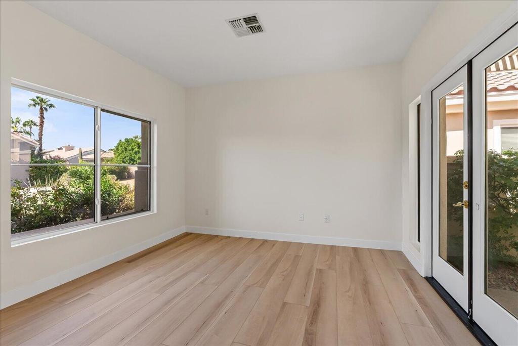 38482 Fallbrook Avenue Property Photo 31