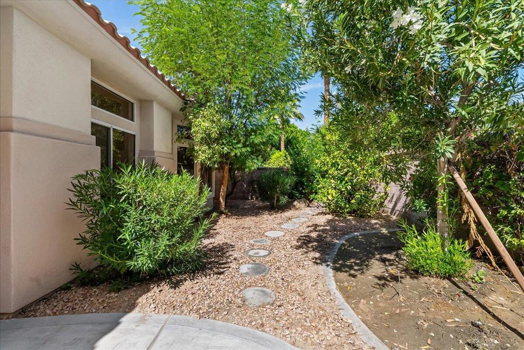 38482 Fallbrook Avenue Property Photo 36