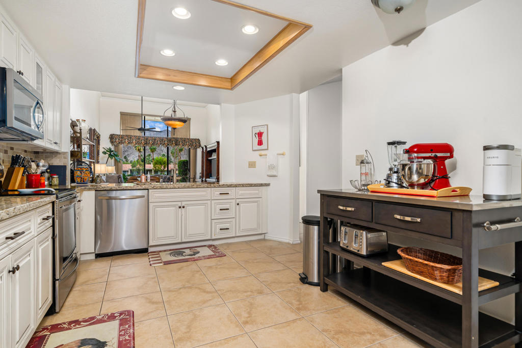 54577 Oak Hill Property Photo 14