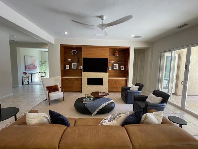 81943 Prism Drive Property Photo 3