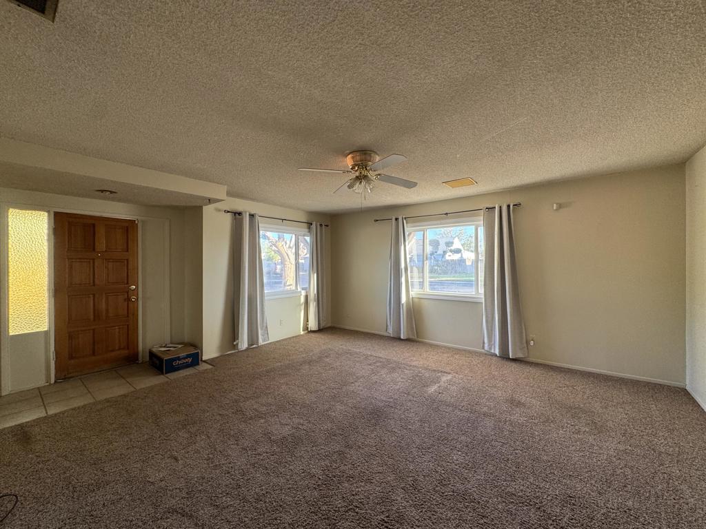 301 N Sola Avenue Property Photo 3
