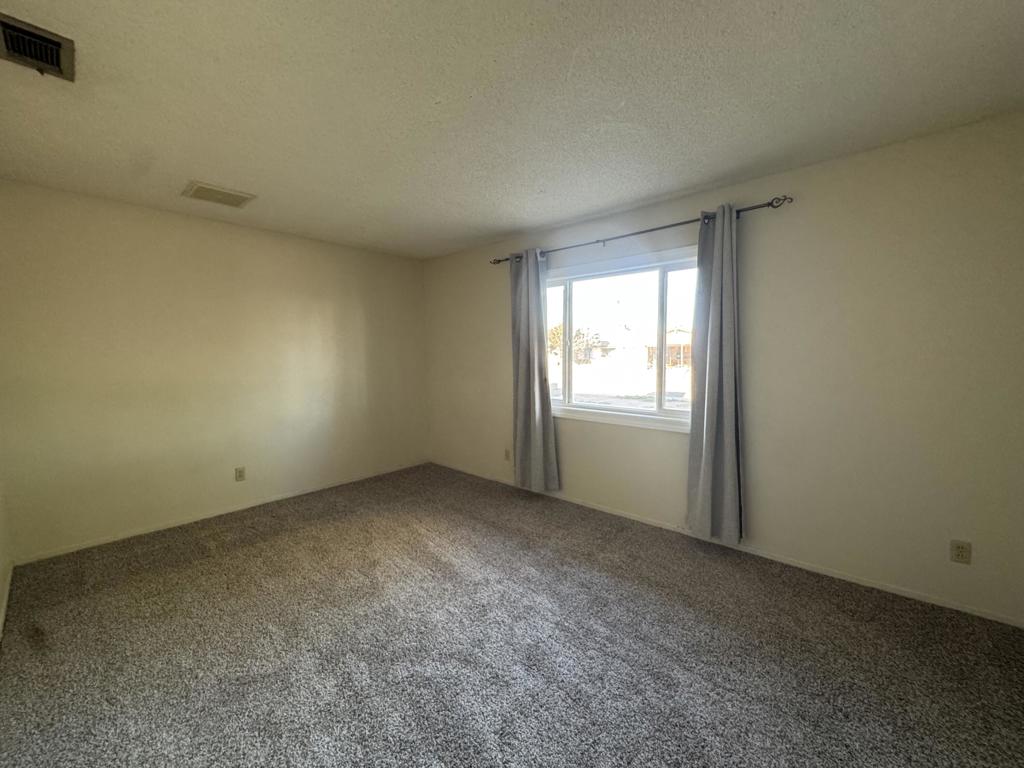 301 N Sola Avenue Property Photo 14