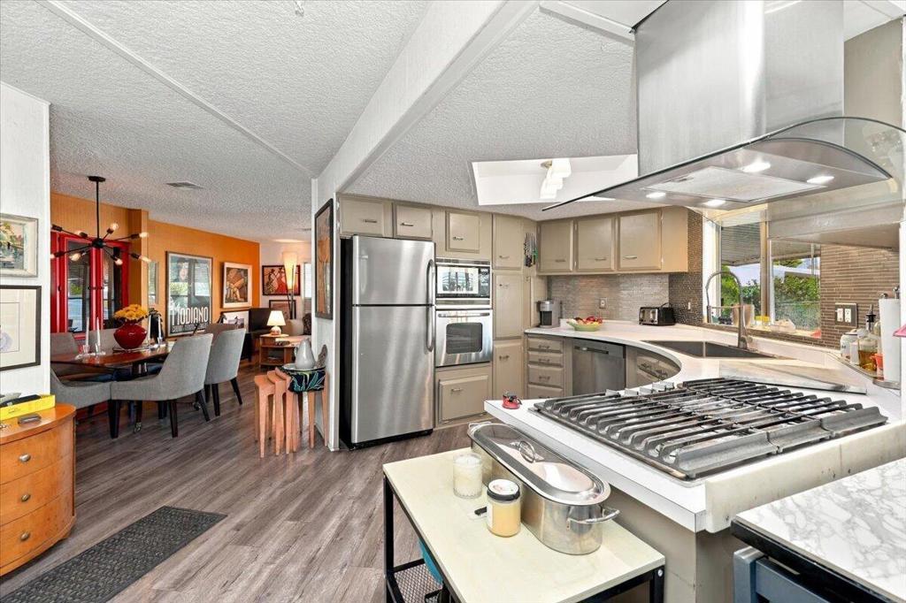 377 Andorra Way Property Photo 18